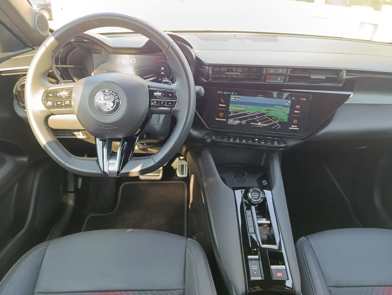 Alfa Romeo Junior 2025 — фото 10