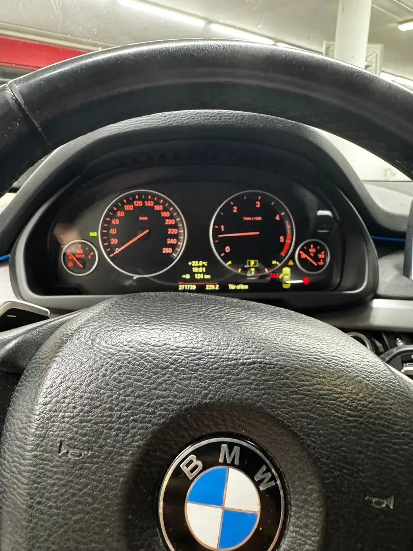 BMW X5 X5 xDrive30d Aut. Schwarz - 2