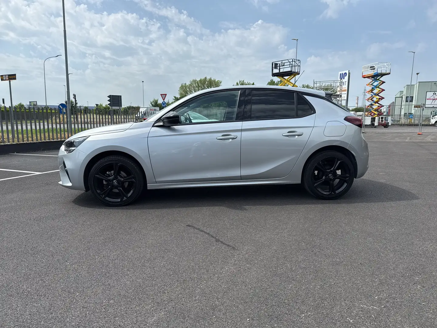 Opel Corsa 1.2 Edition - 2