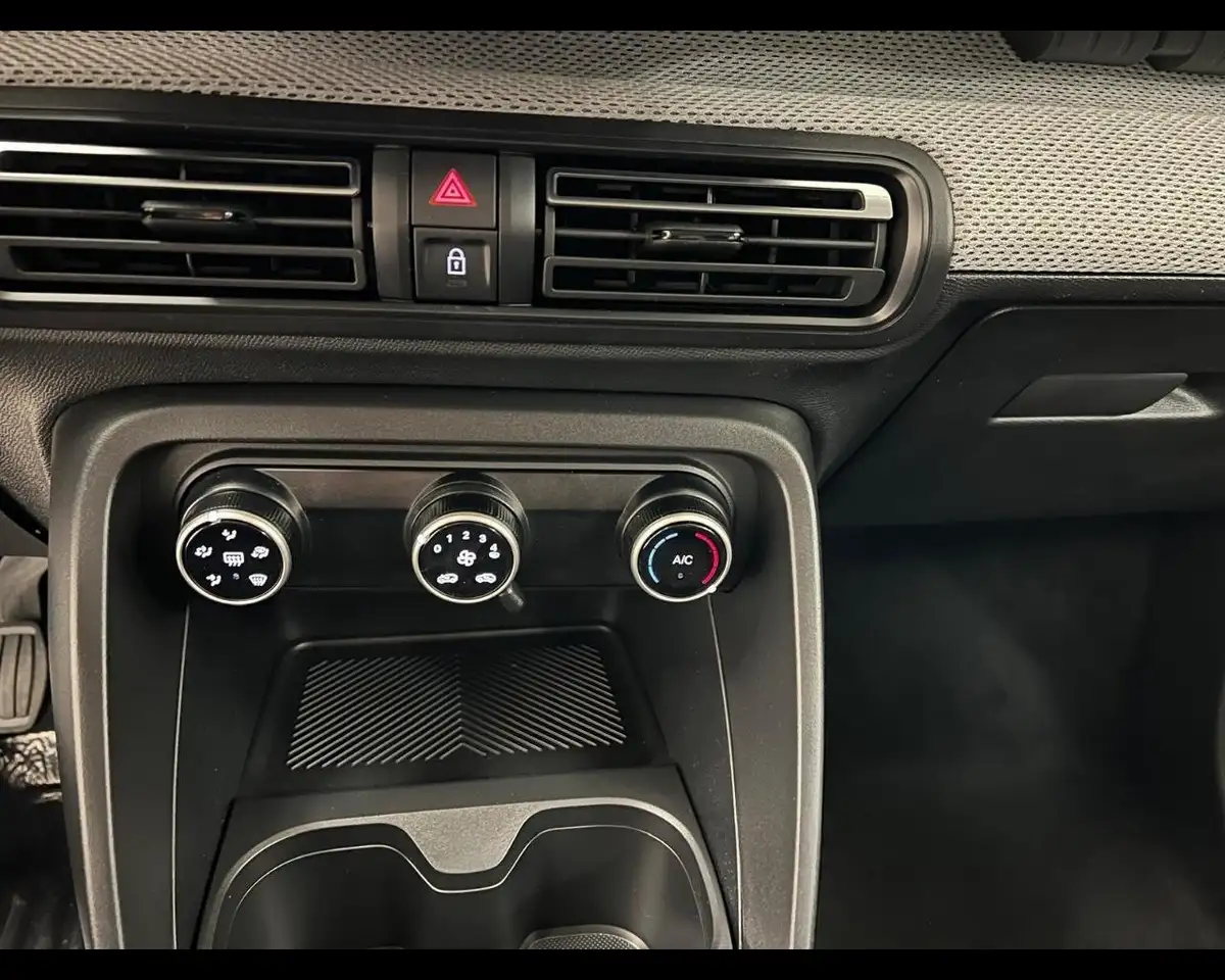 Citroen C3 Turbo 100cv - PLUS 13