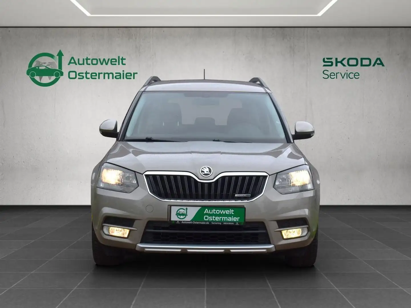Skoda Yeti 1.6 TDI Greenline*AHK*Navi*Climatr.*SHZ* Beige - 2