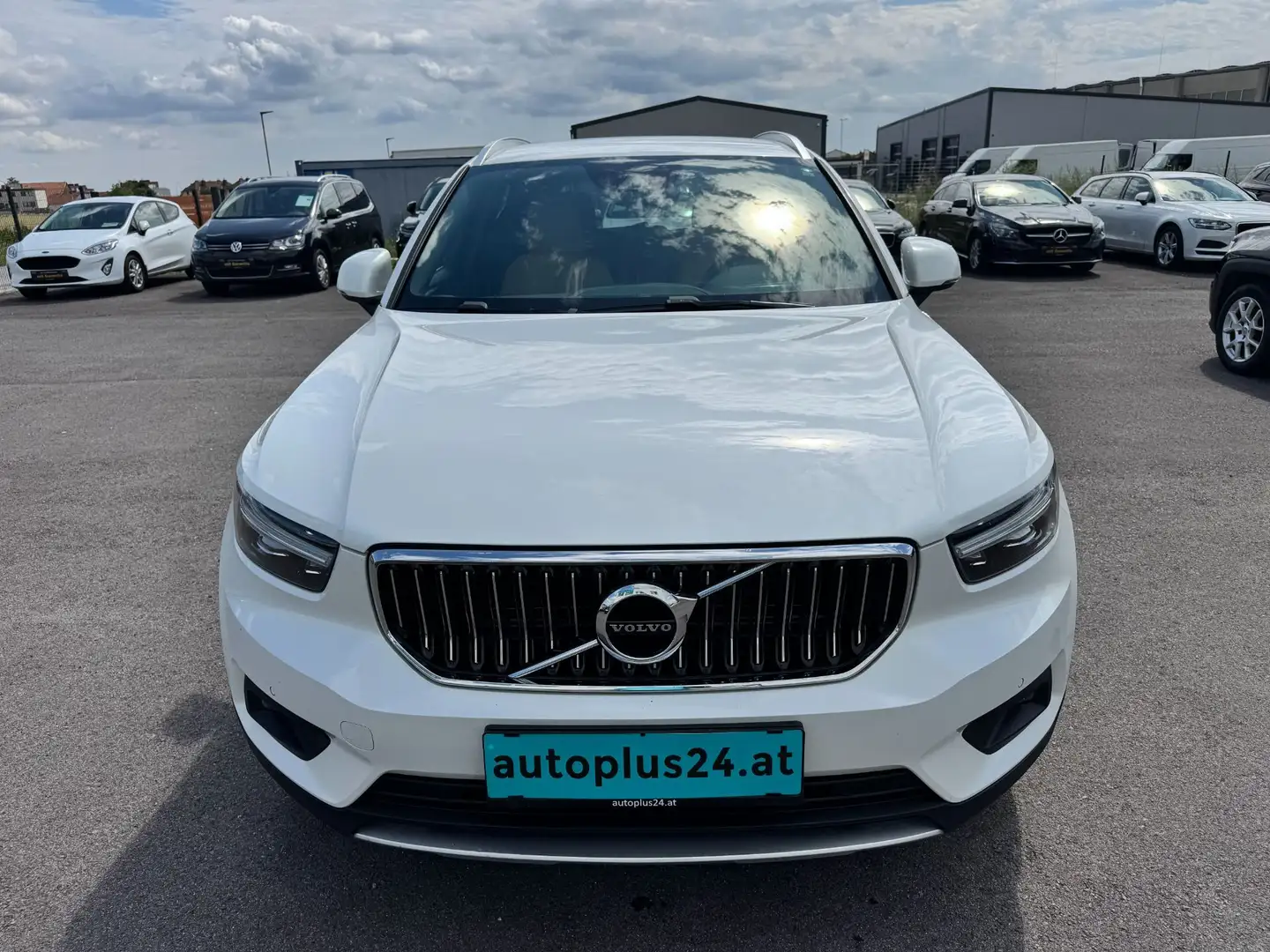 Volvo XC40 T5 Recharge PHEV Inscription Alb - 2