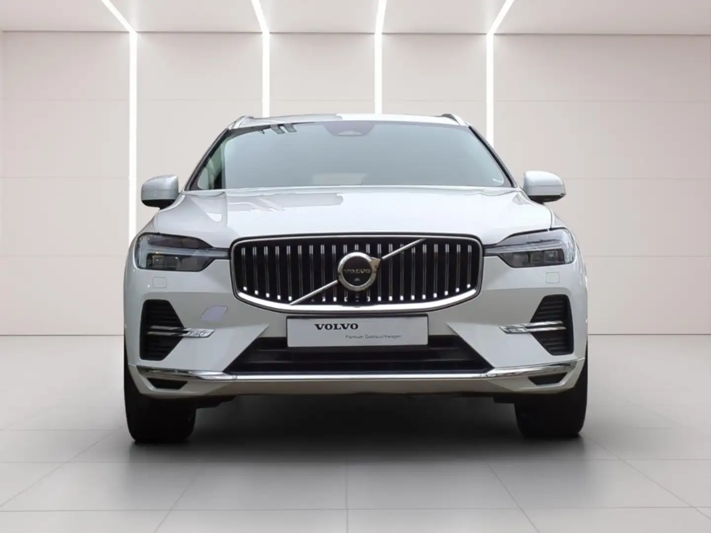 Volvo XC60 T6 Recharge Inscription *Luft*BLIS*AHK*HUD*SH*ACC* Weiß - 2