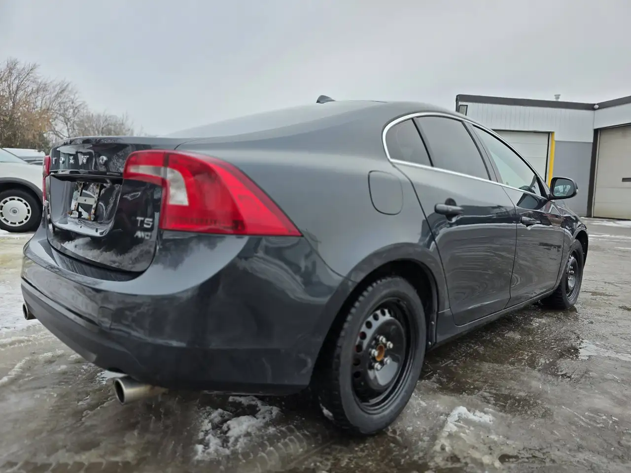 Volvo S60 снимка Volvo S60