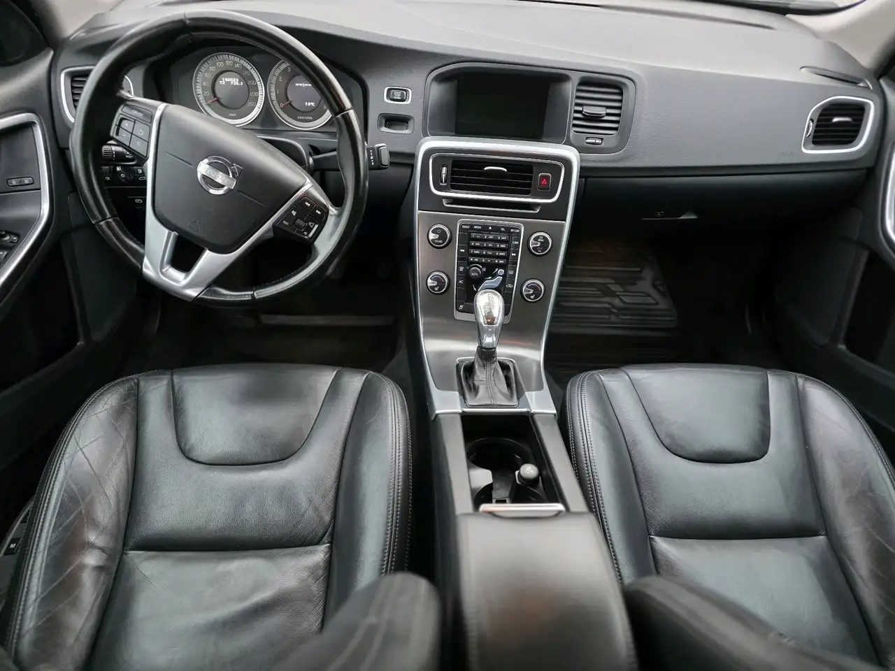 Volvo S60 снимка Volvo S60