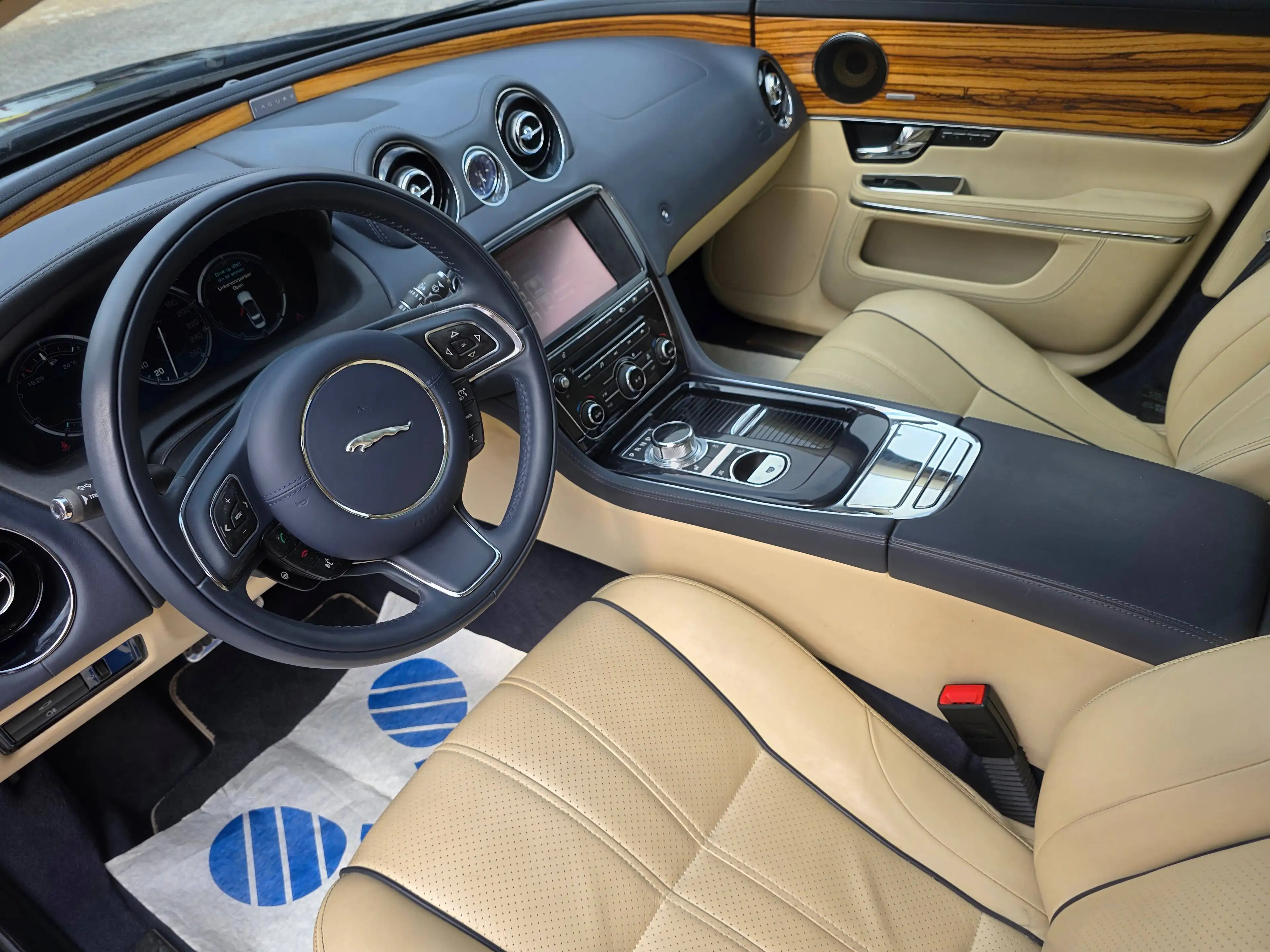 Jaguar XJ LWB 5.0 V8 Supercharged - 33.000 KM - FULL OPTION — photo 13