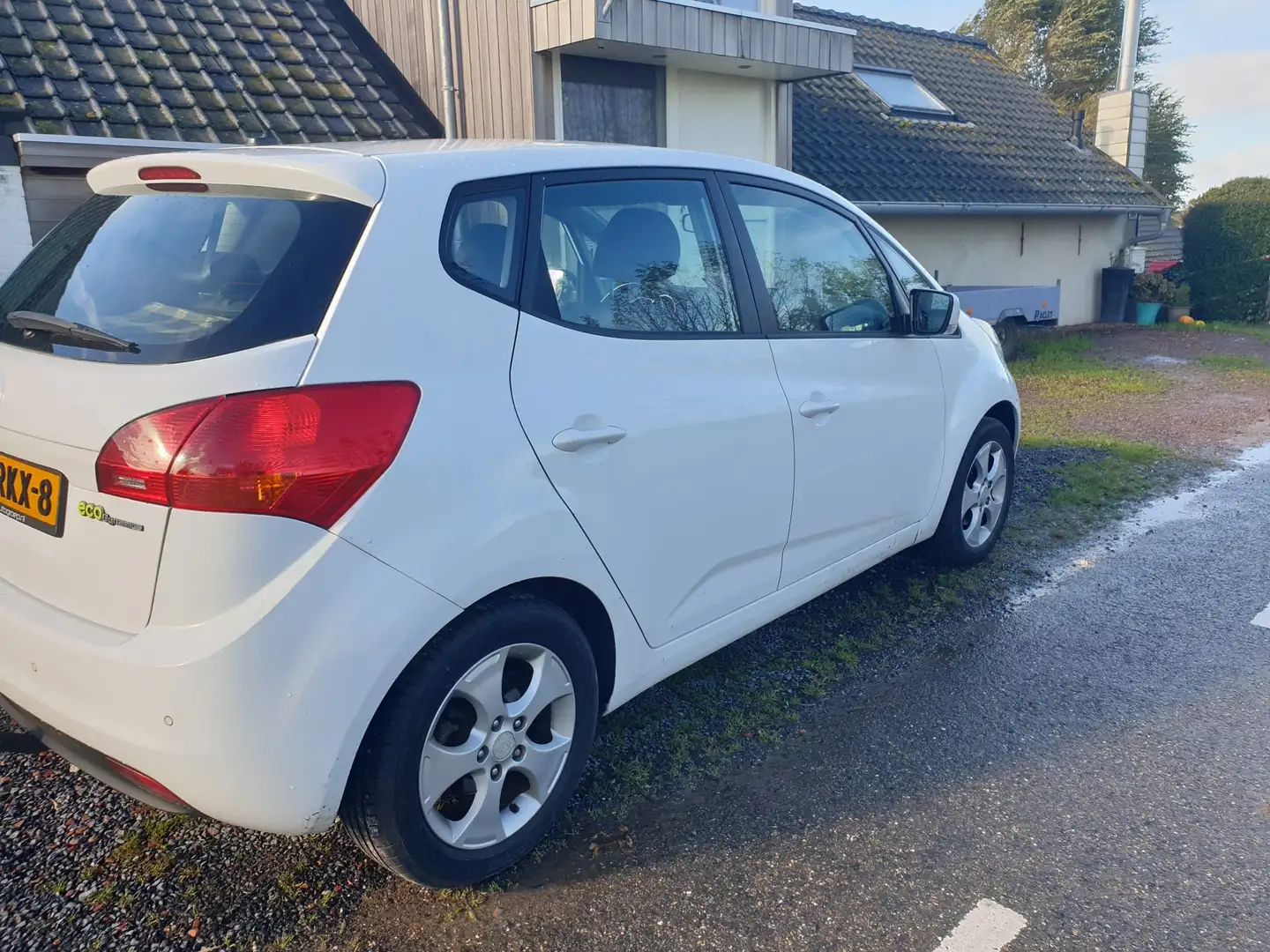 Kia Venga 1.4 CVVT X-ecutive Fehér - 2