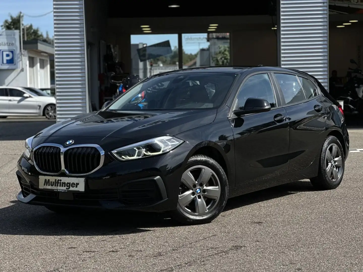 BMW 118 i LED LiveProf.Tempom.Sitzh.DAB Klimaauto.PDC Schwarz - 2