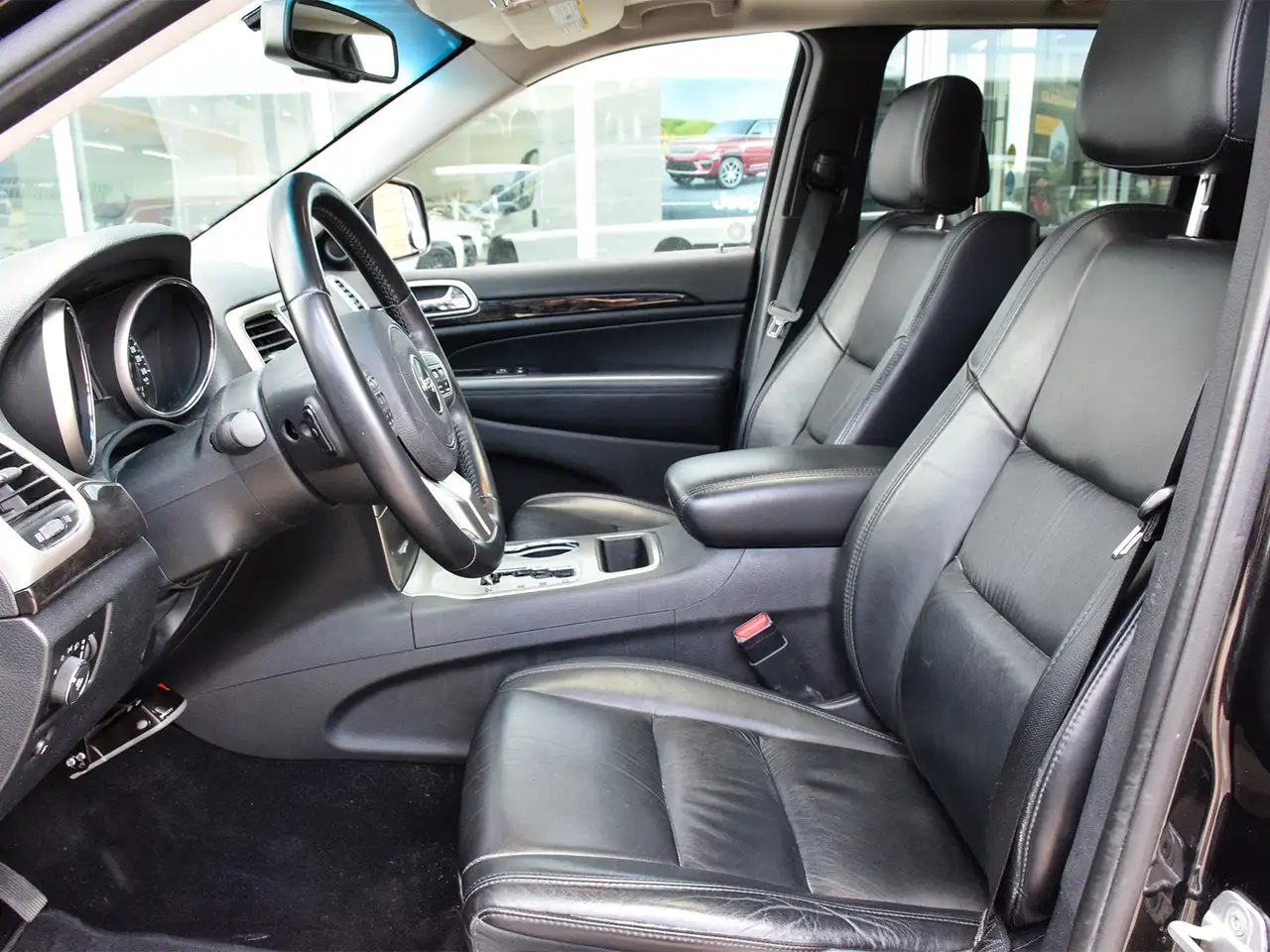Jeep Grand Cherokee снимка Jeep Grand Cherokee