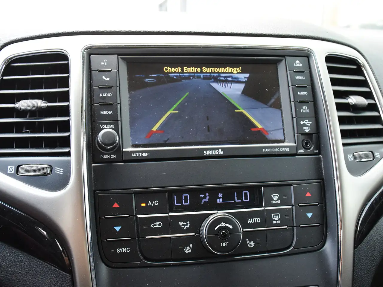 Jeep Grand Cherokee снимка Jeep Grand Cherokee