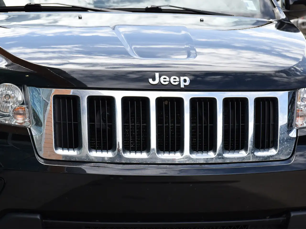 Jeep Grand Cherokee снимка Jeep Grand Cherokee