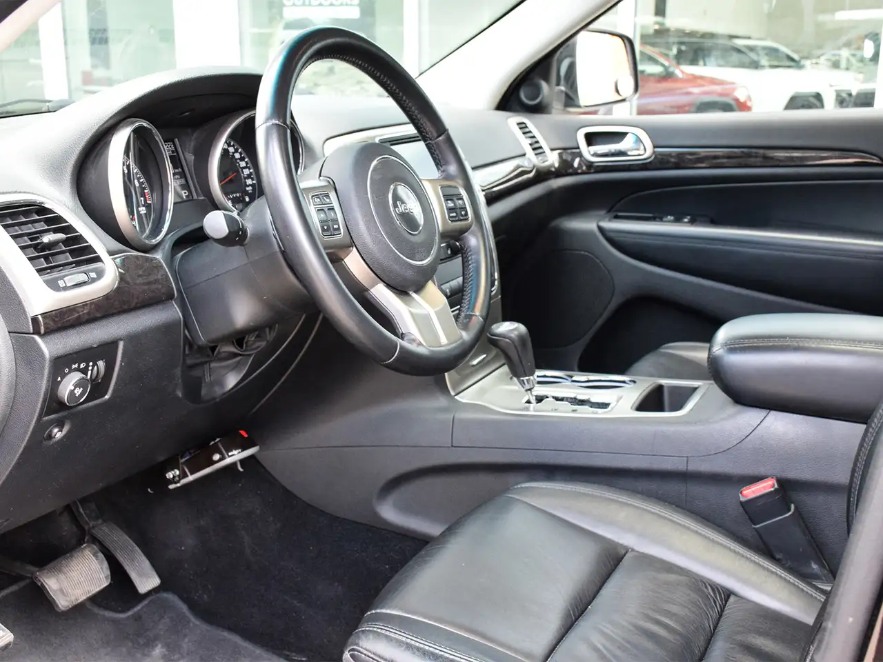 Jeep Grand Cherokee снимка Jeep Grand Cherokee