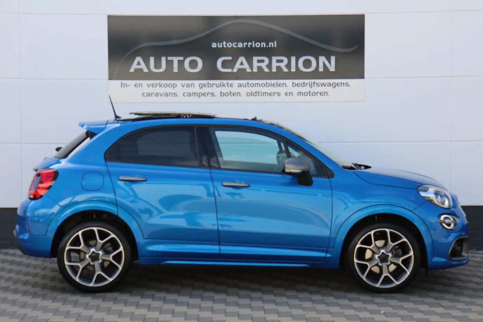Fiat 500X 1.3 GSE Sport Automaat Navi Camera Pano zeer luxe Blauw - 2