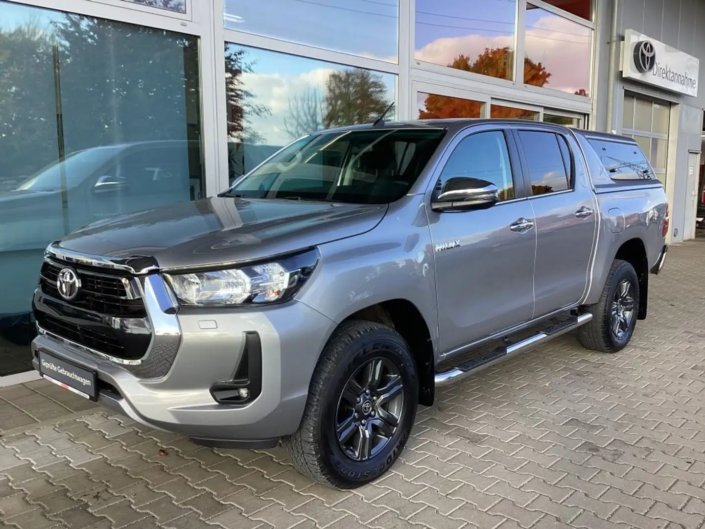 Toyota Hilux 4x4 Double Cab Autm. Comfort - 2
