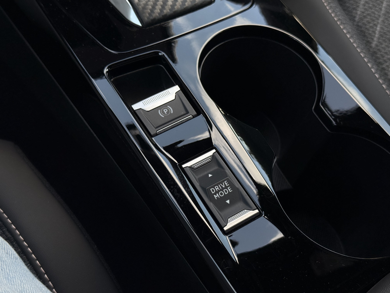 Peugeot e-2008 EV Allure Avantage 54 kWh Vision Plus Pakket / SOH — photo 40