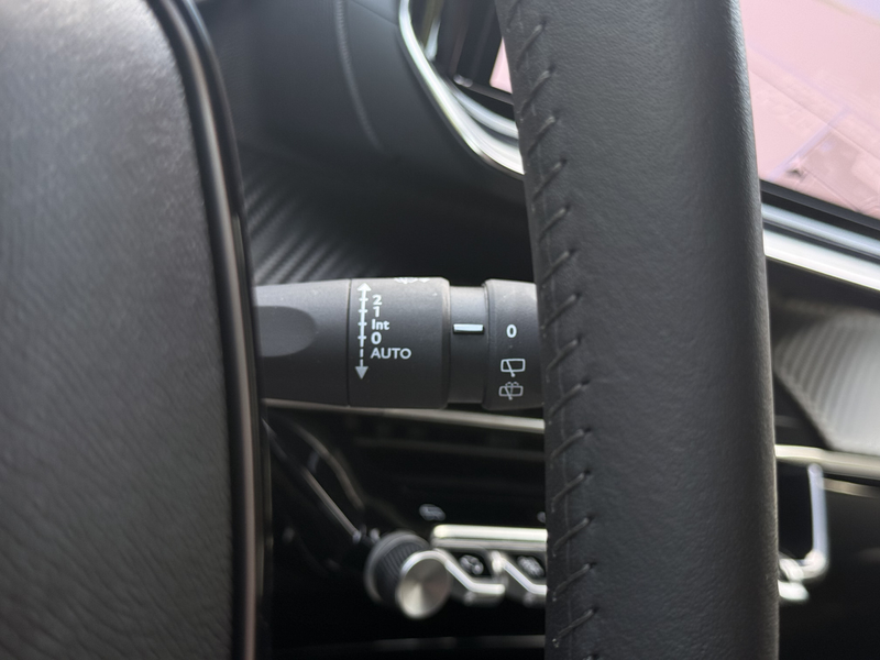 Peugeot e-2008 EV Allure Avantage 54 kWh Vision Plus Pakket / SOH — photo 27