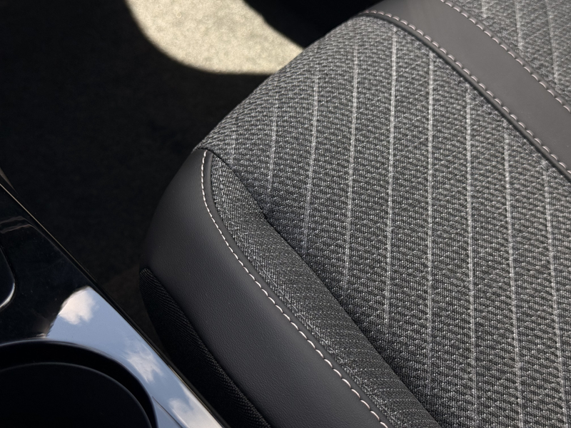 Peugeot e-2008 EV Allure Avantage 54 kWh Vision Plus Pakket / SOH — photo 46
