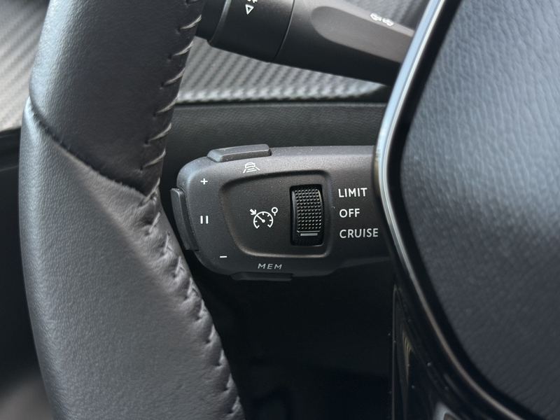 Peugeot e-2008 EV Allure Avantage 54 kWh Vision Plus Pakket / SOH — photo 23