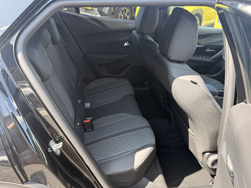 Peugeot e-2008 EV Allure Avantage 54 kWh Vision Plus Pakket / SOH — photo 45