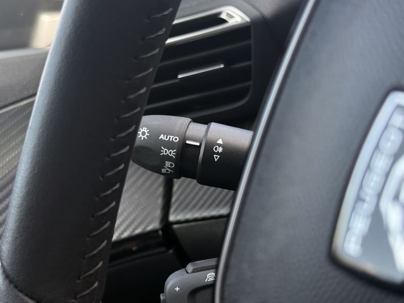Peugeot e-2008 EV Allure Avantage 54 kWh Vision Plus Pakket / SOH — photo 22