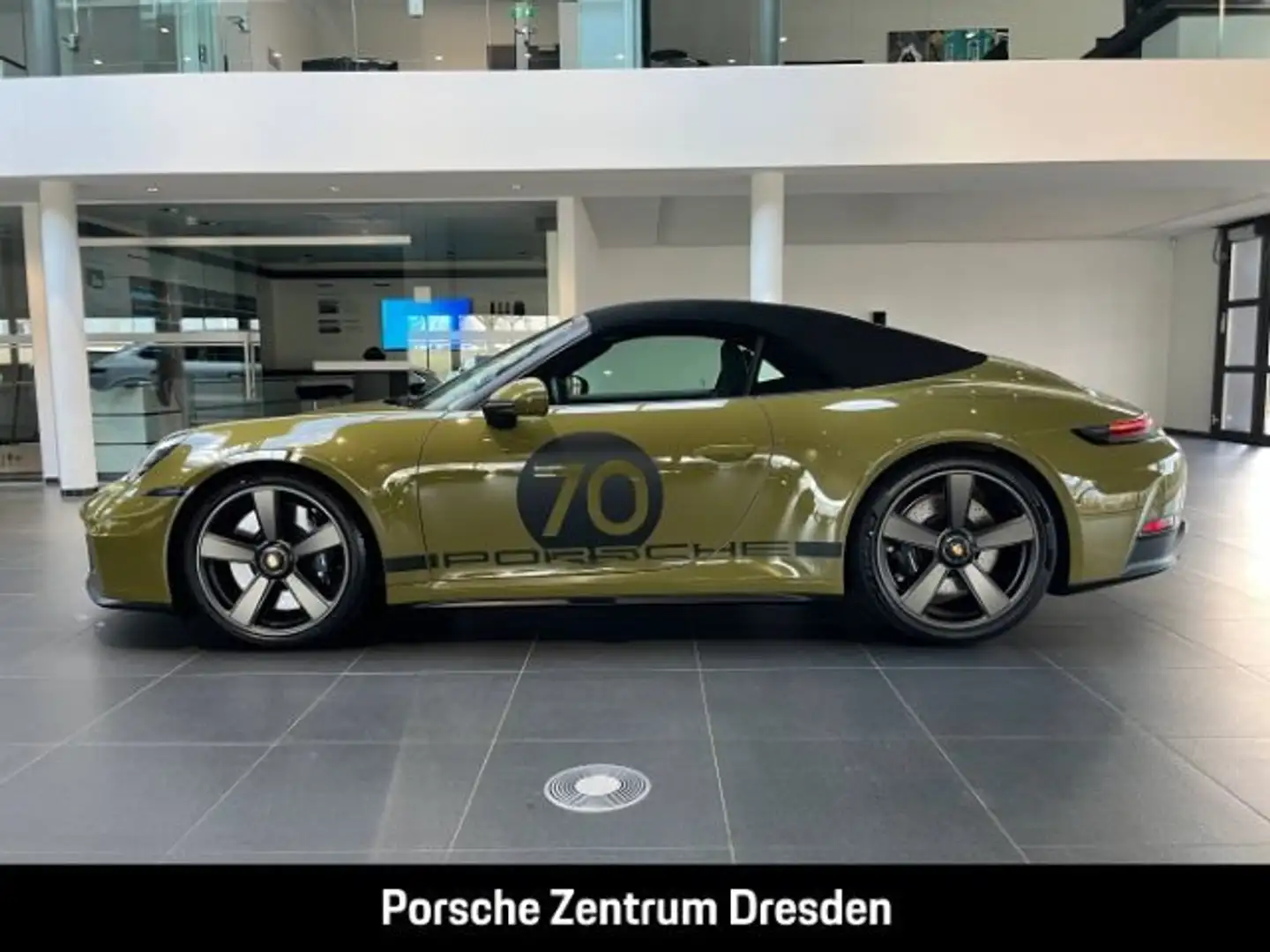 Porsche 992 -2 (911) Spirit 70*Lift*Burmester*HomeLink Grün - 2