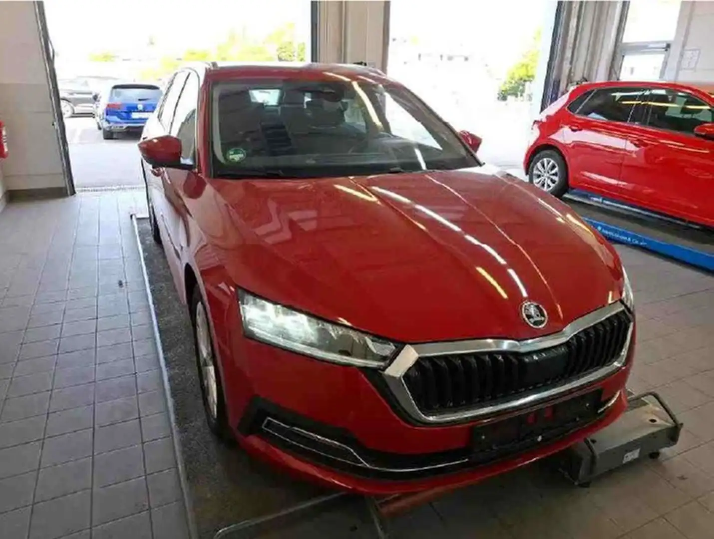 Skoda Octavia Combi 2.0 TDI DSG Style Navi, Head-Up Rot - 2