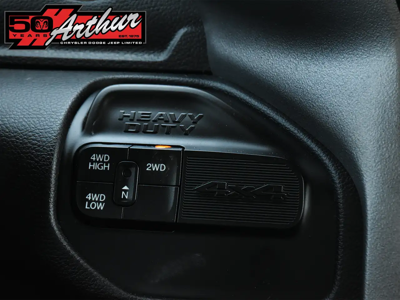 RAM 2500 снимка RAM 2500