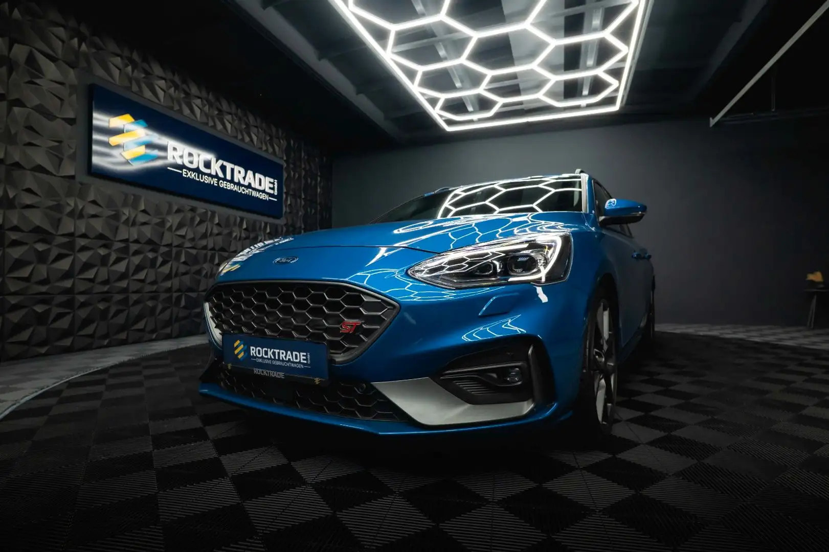 Ford Focus Turnier ST Performance Design Paket *LED* Blau - 2