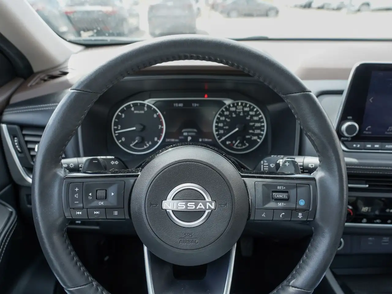 Nissan Rogue снимка Nissan Rogue