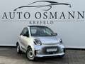 smart forTwo electric drive Coupe EQ SCHNELLLADEFUNK. Zilver - thumbnail 3
