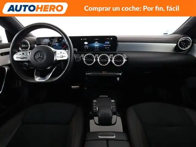 Mercedes-Benz C-Class view 13