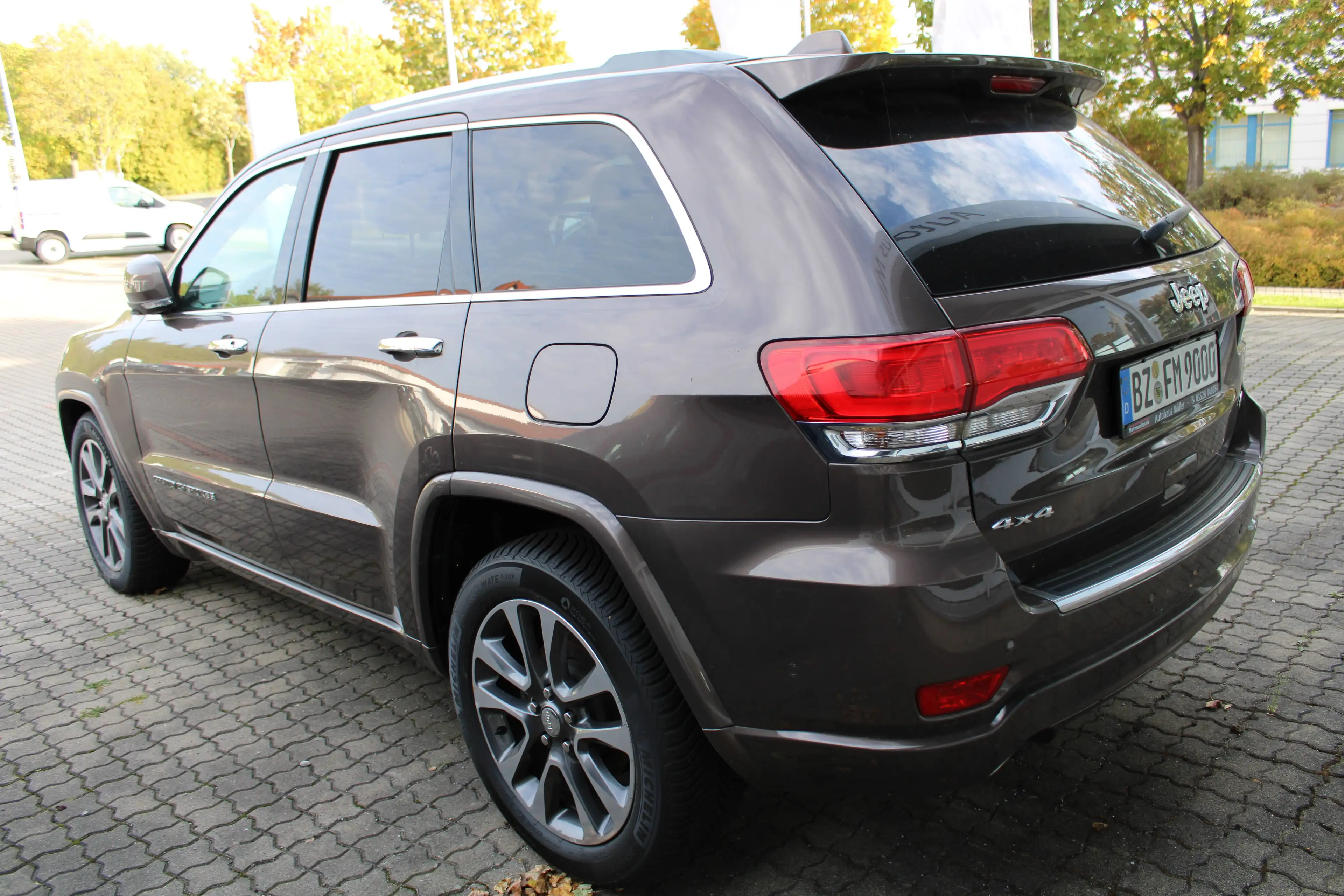 Jeep Grand Cherokee 3.0 CRD Overland * * * MOTORSCHADEN ! * * * — photo 2