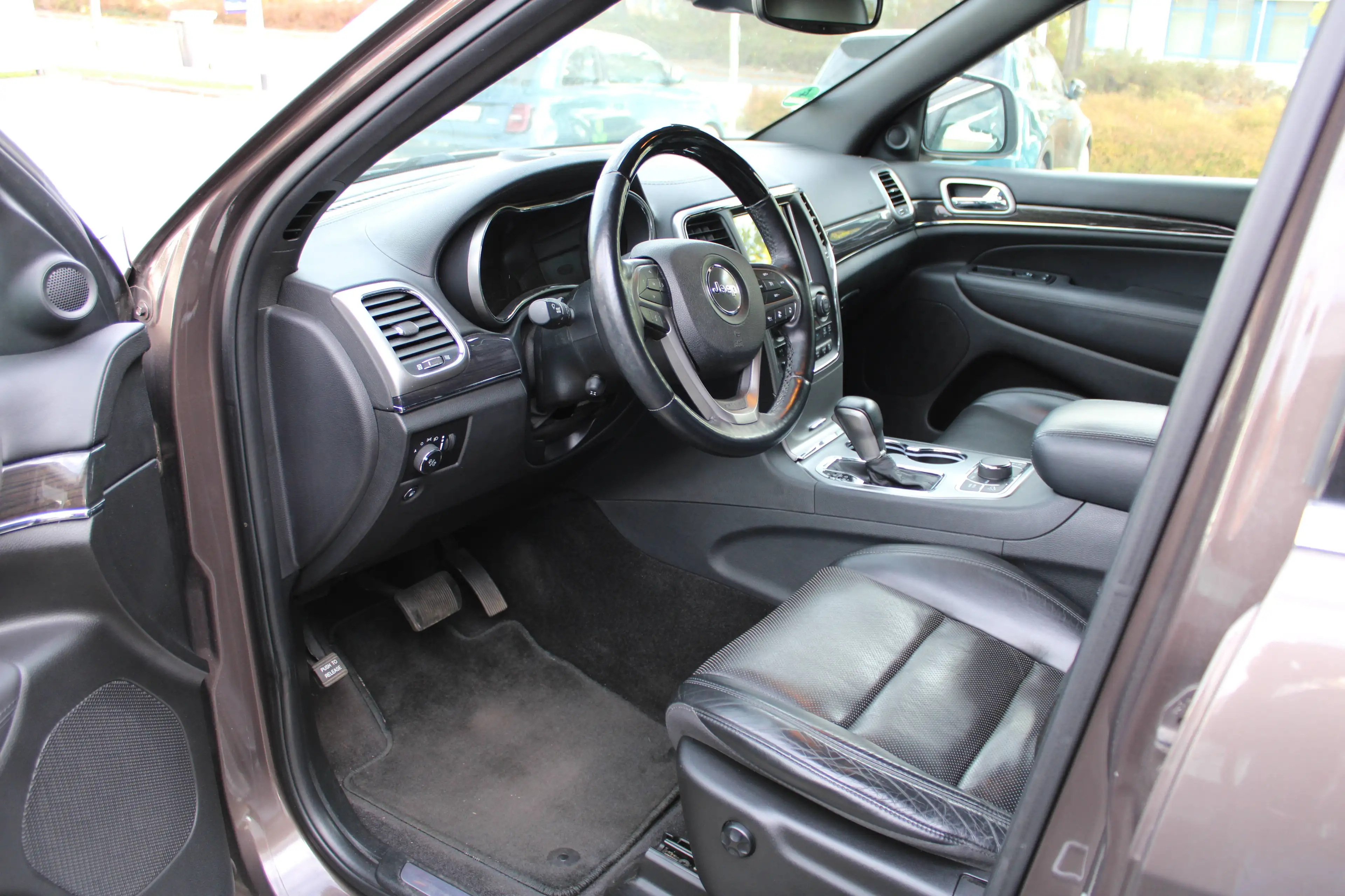 Jeep Grand Cherokee 3.0 CRD Overland * * * MOTORSCHADEN ! * * * — photo 5