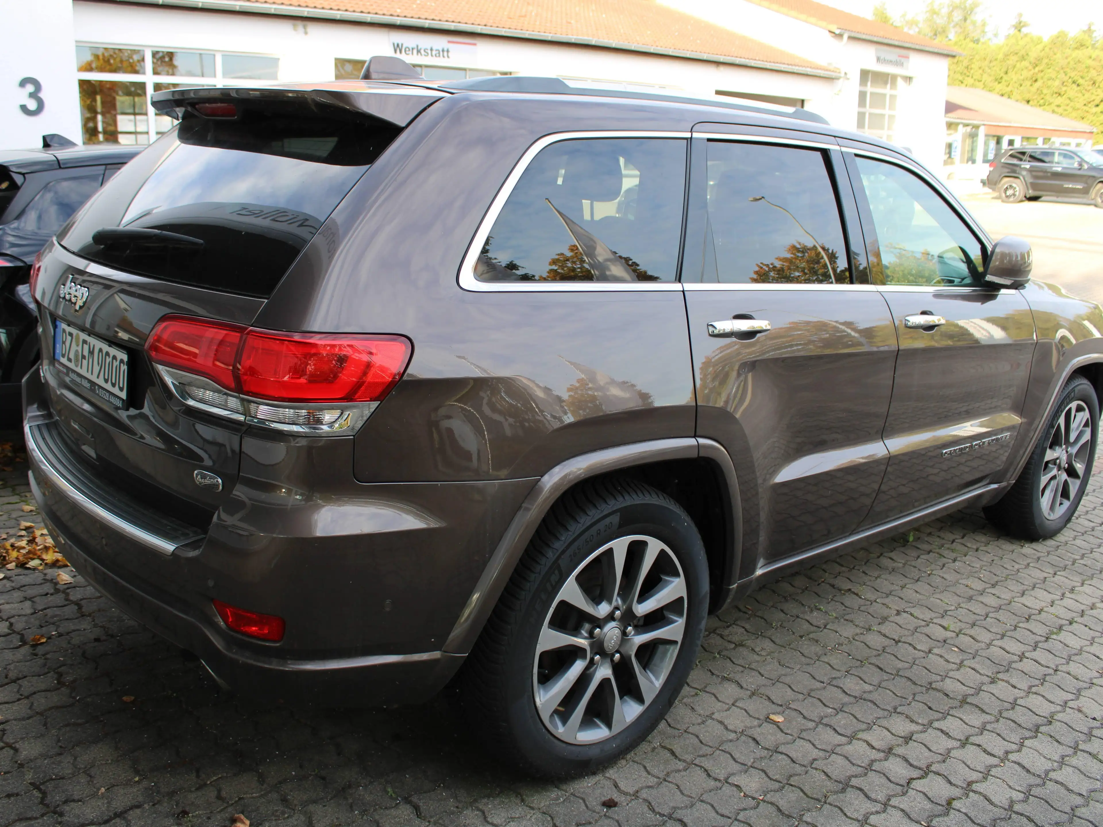 Jeep Grand Cherokee 3.0 CRD Overland * * * MOTORSCHADEN ! * * * — photo 3