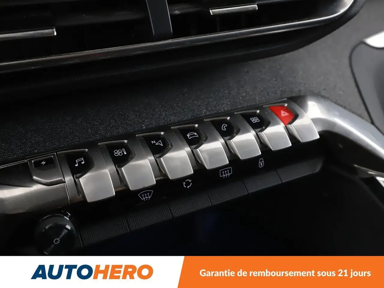 Peugeot 3008 3008 Plug-In Hybrid — photo 25