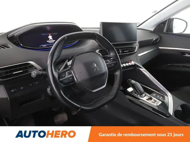 Peugeot 3008 view 11