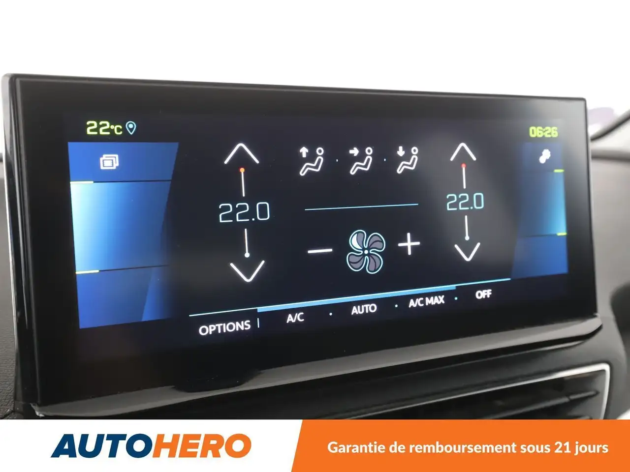 Peugeot 3008 3008 Plug-In Hybrid — photo 21