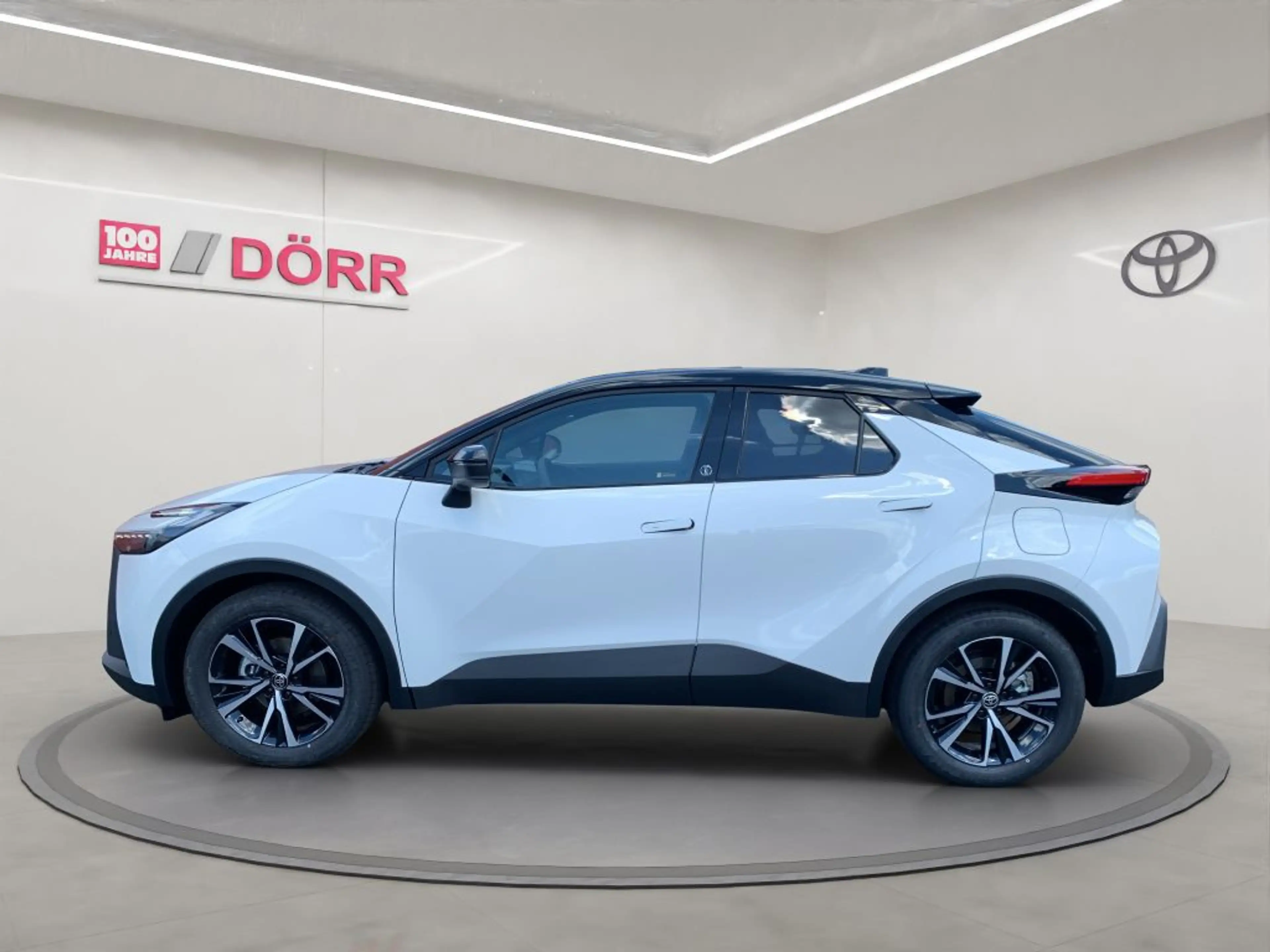 Toyota C-HR 1.8 Hybrid Teamplayer*