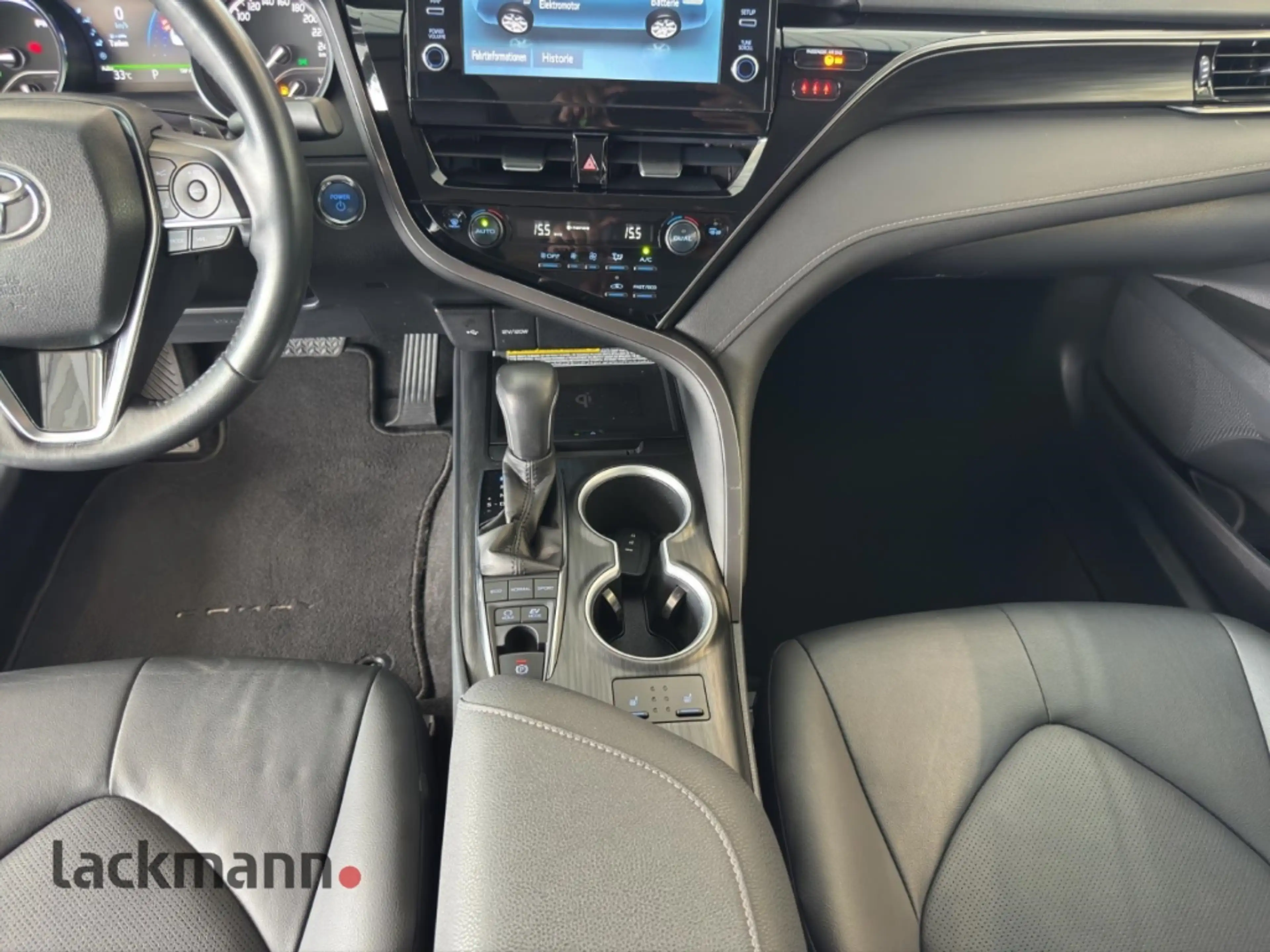 Toyota Camry Hybrid Executive 2.5 VVTi Leder 18Zoll Alu — photo 12