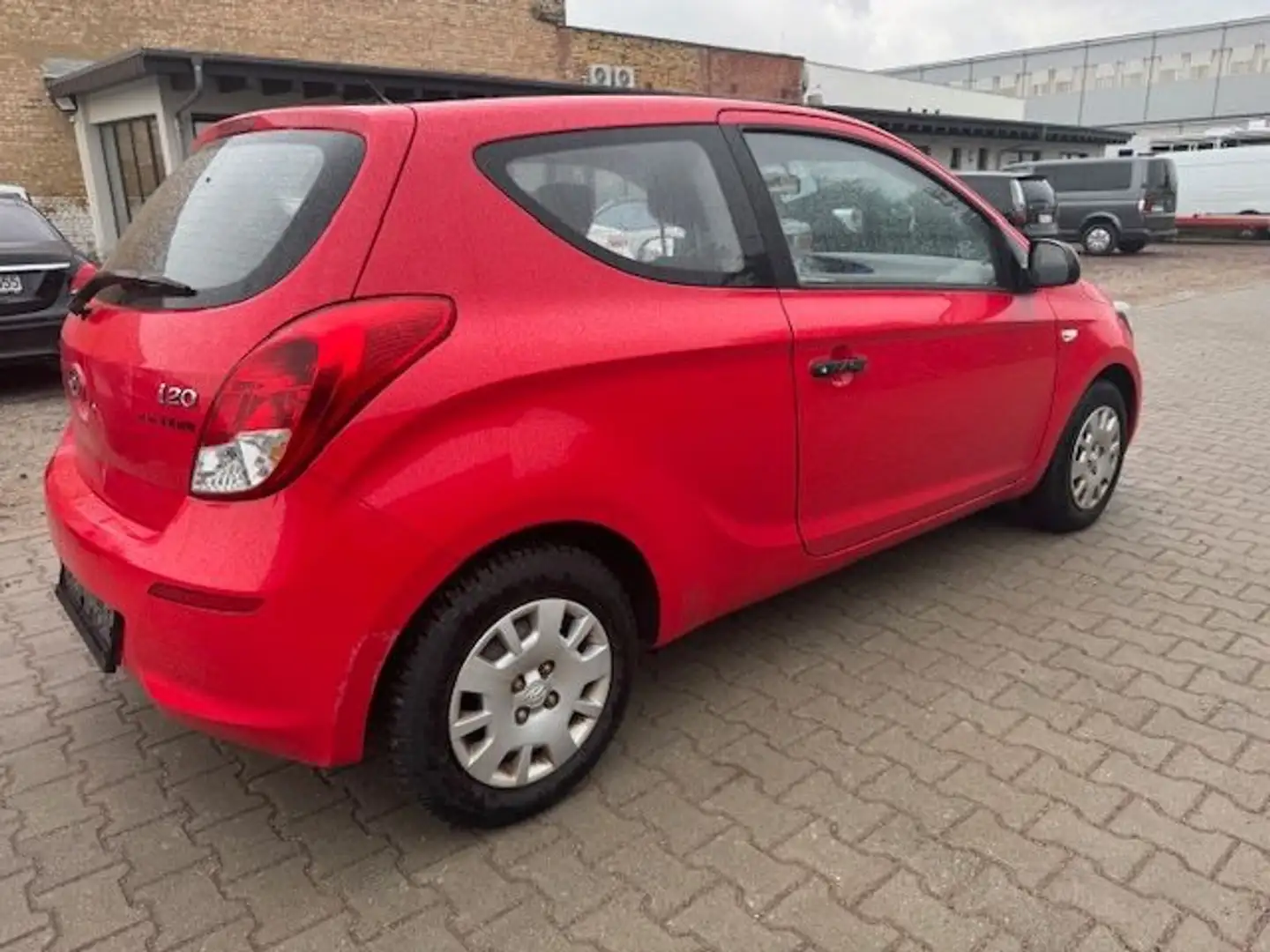 Hyundai i20 5 Star Edition*TÜV 10/2026*1.Hand Rot - 2