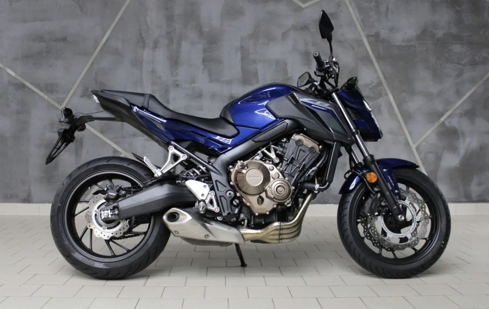 Honda CB 650 F - ✅ TÜV & Reifen NEU ✅ - 1