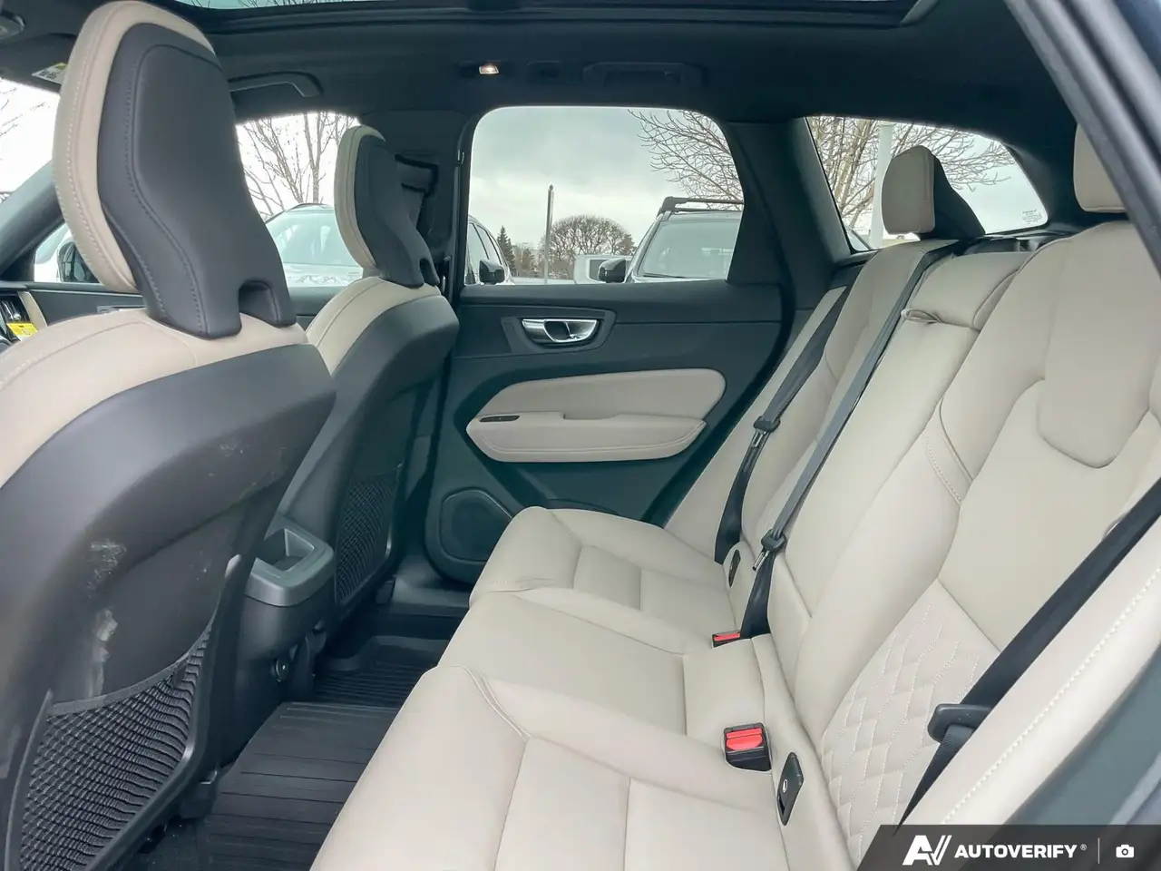 Volvo XC60 снимка Volvo XC60