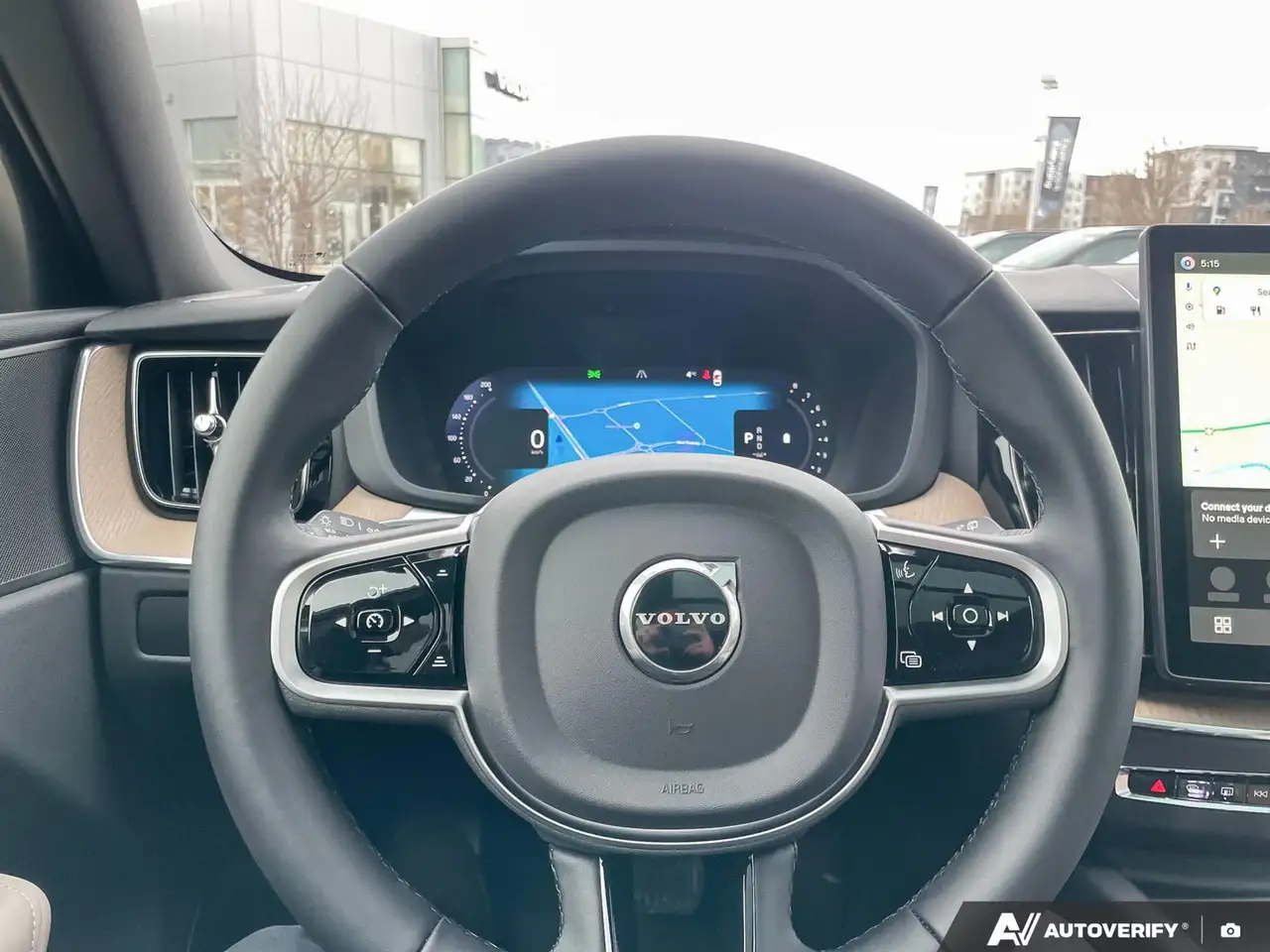 Volvo XC60 снимка Volvo XC60