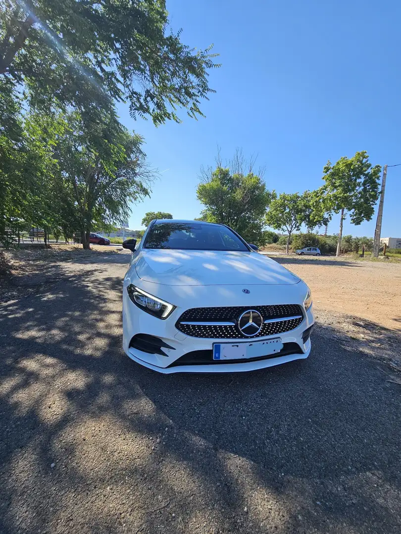 Mercedes-Benz A 200 Sedán 7G-DCT (4.75) - 1