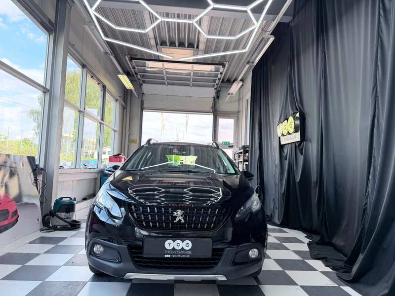Peugeot 2008 2008 1,2 PureTech 130 S&S GT Line — photo 2