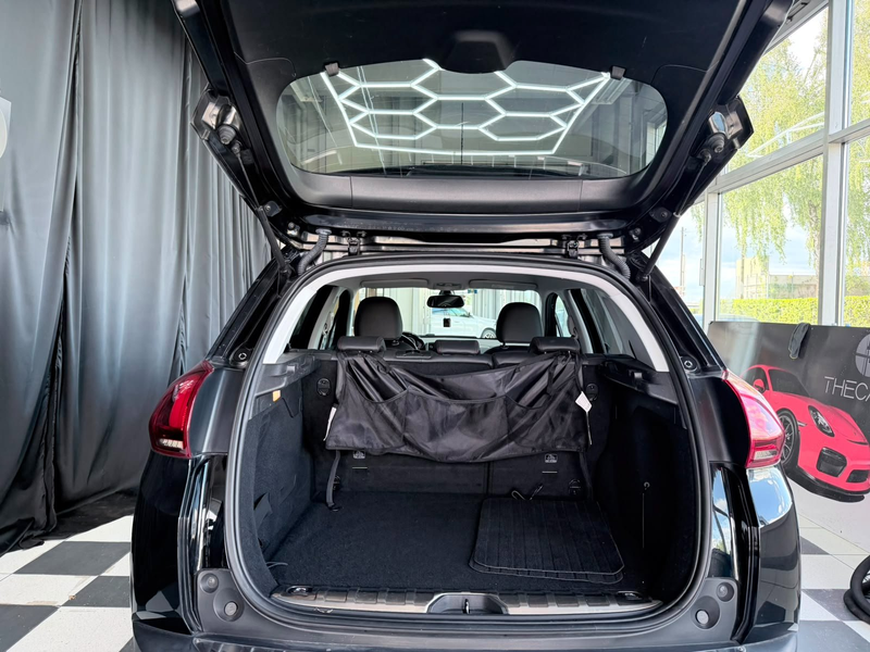 Peugeot 2008 2008 1,2 PureTech 130 S&S GT Line — photo 10