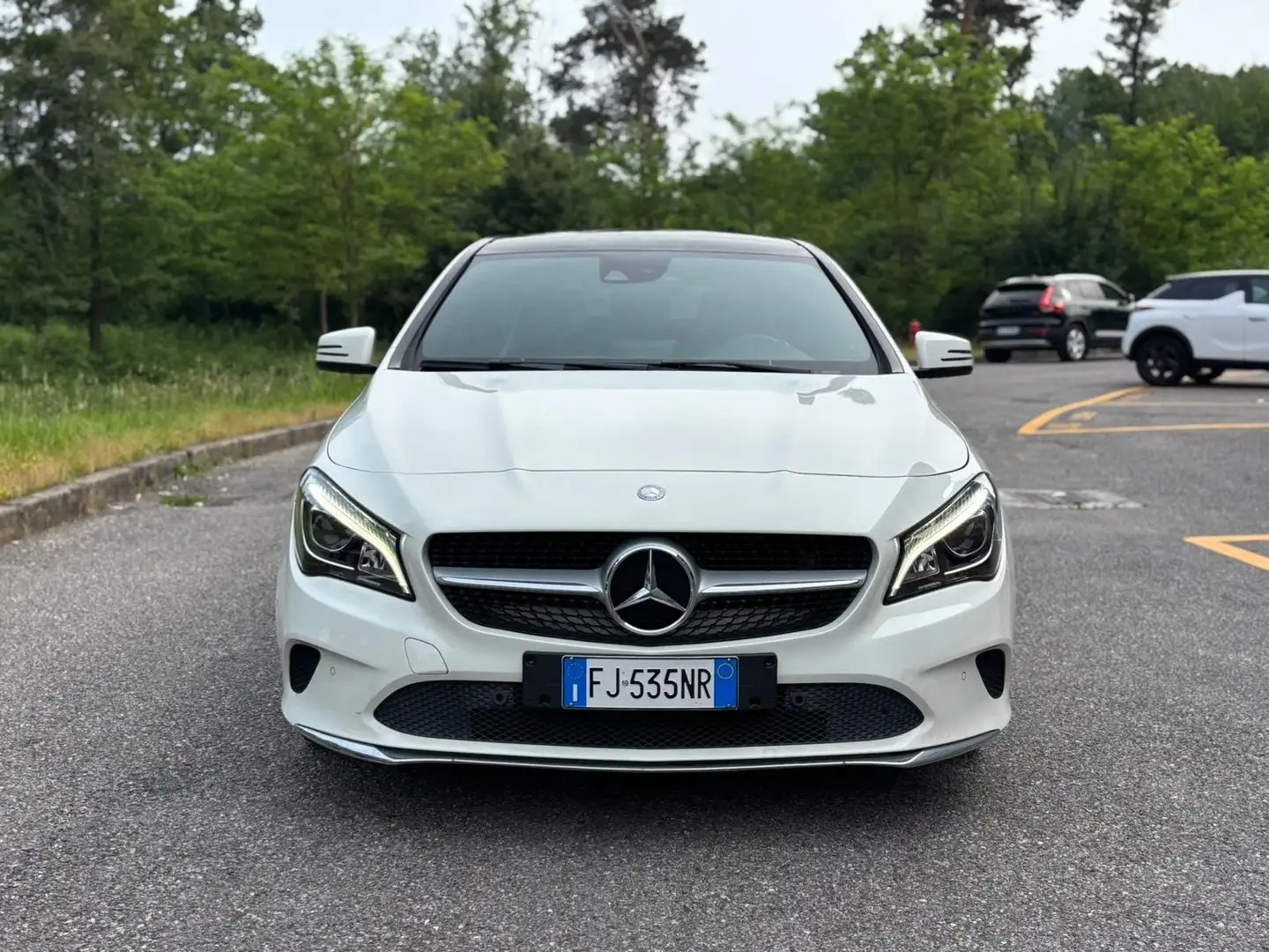 Mercedes-Benz CLA 200 CLA 200 d Automatic Premium Bianco - 2