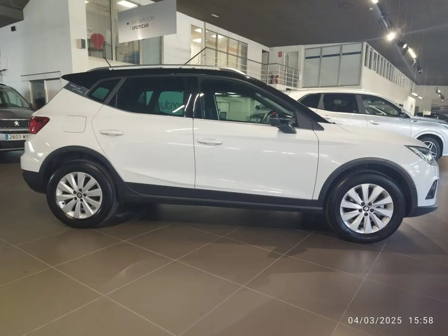 SEAT Arona 1.0 TGI S&S Xcellence 90 Blanco - 1