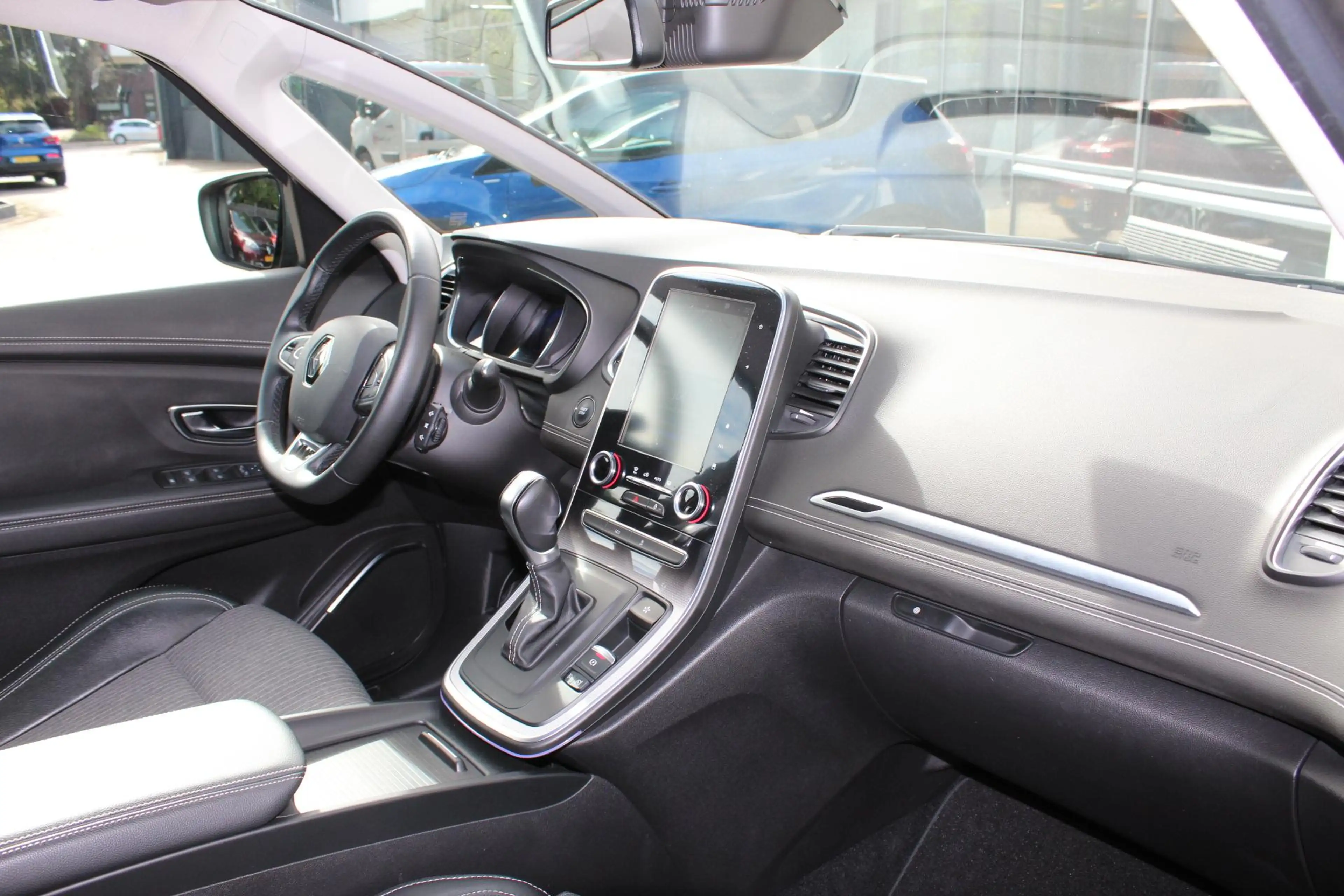 Renault Scenic 1.3 TCe Techno 140 pk Automaat — photo 7