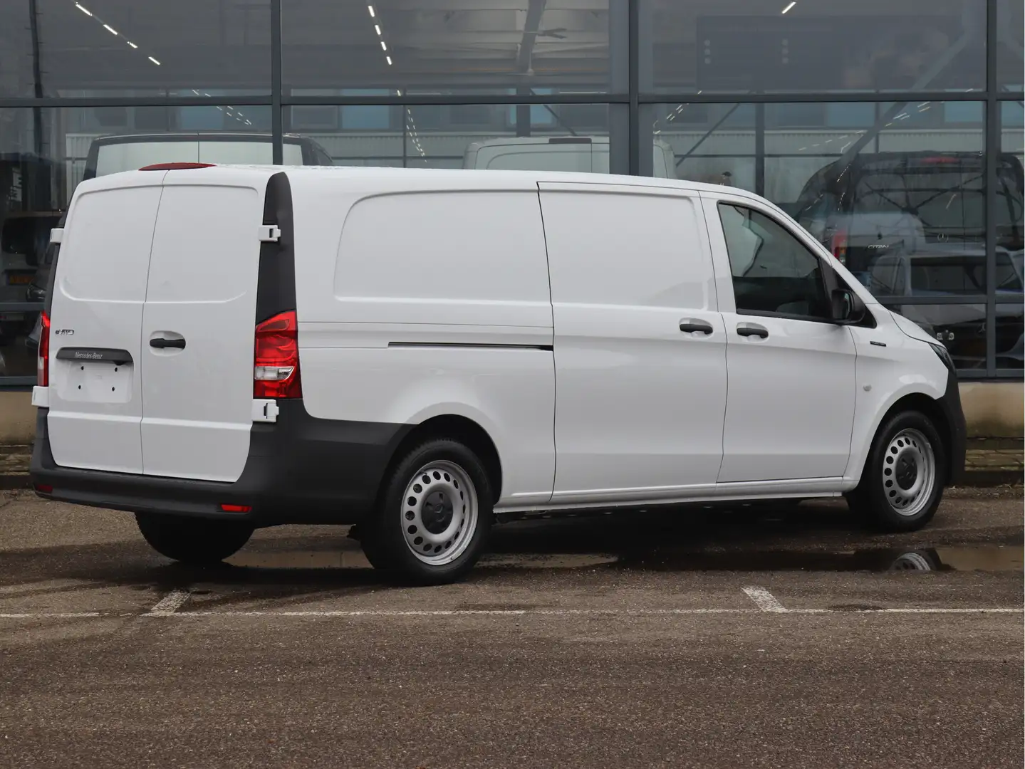 Mercedes-Benz Vito eVito Extra Lang 66 kWh Wit - 2